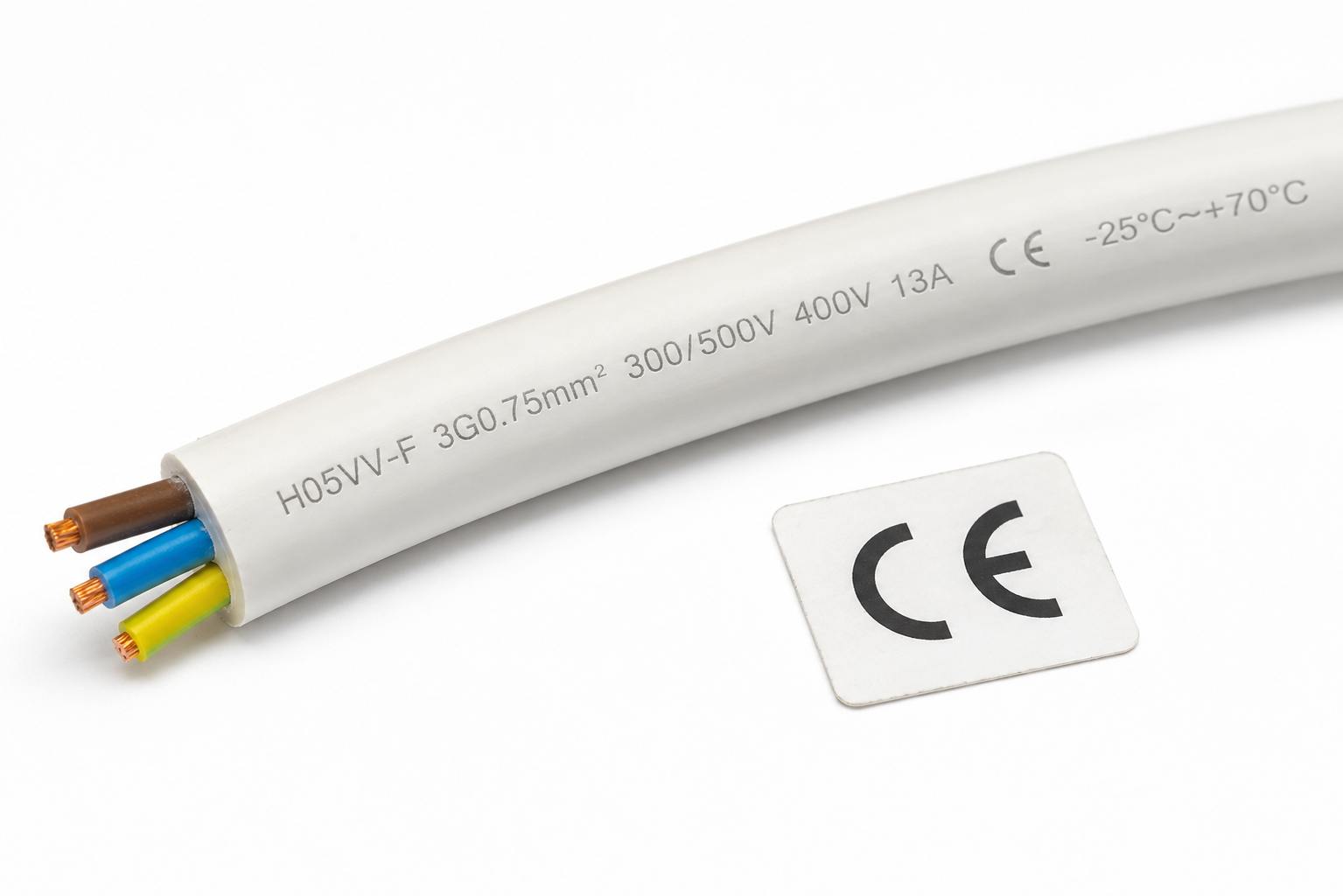 Bílý síťový  kabel 3x0,75mm certifikace CE a teplotní odolnost